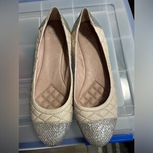 Vince Camuto Flats